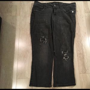 Women’s Stretch Capri Jeans in size 17